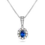Diana Diamanthalssmykke med safir i hvitt gull, 0.50CT TWSI - Diamanthuset