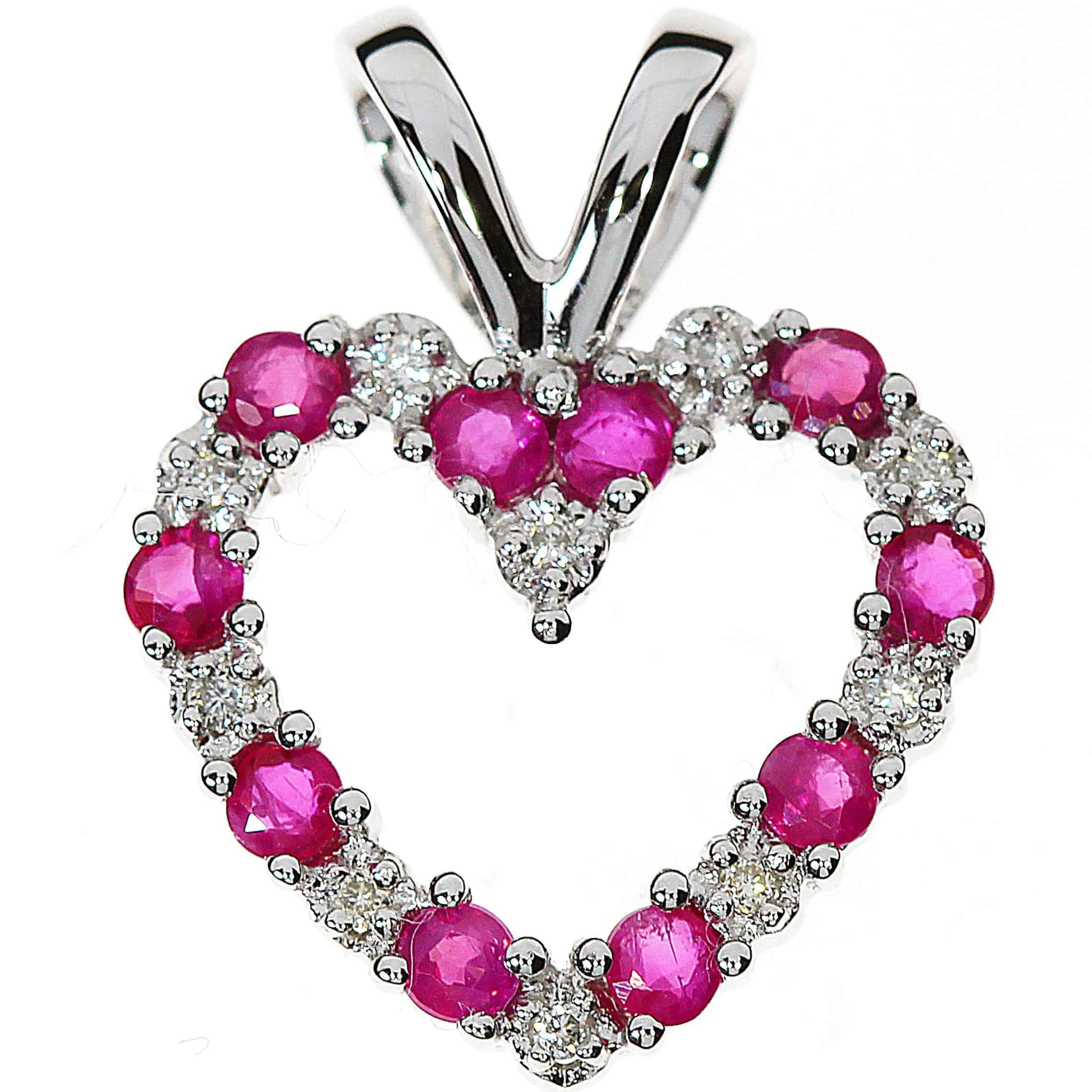 Diamant halssmykke med rubin i hvitt gull, 0.05CT - Diamanthuset