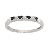 Ring i Hvitt Gull (585), 0.01ct TWSI Diamanter og Svarte Diamanter