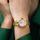 Swiss Made Festina Dameklokke 29,5mm m/ Safirglass, Perlemorskive og Zirkonia - F20050-1