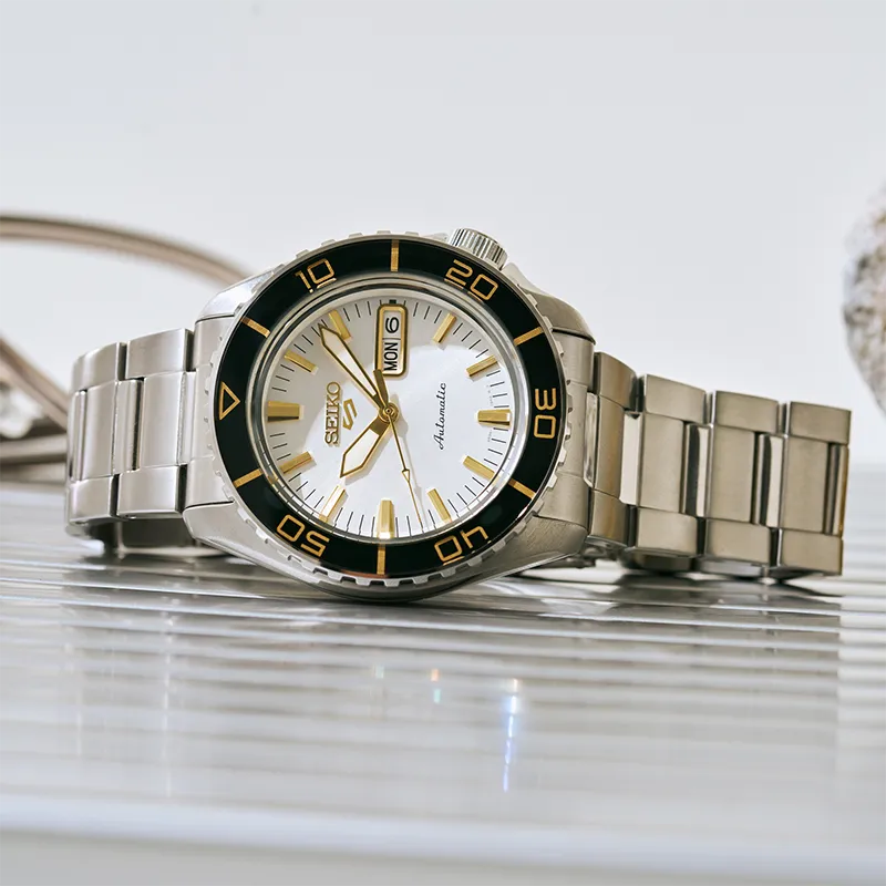 Seiko 5 Sports HDB004K1 herreklokke med hvit skive