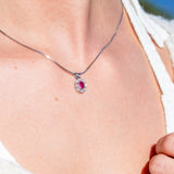 Diana Diamantanheng med rubin og diamanter 0,08ct TWSI