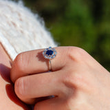 Diana Diamantring med safir i hvitt gull, 0.08CT TWSI