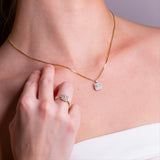 Halssmykke i Hvitt/Gult Gull (585) med 0.13ct TW/SI Diamanter