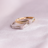 Diamantring rosett med diamanter på ringskinnen 0,10ct tw/si i Gult/Hvitt Gull