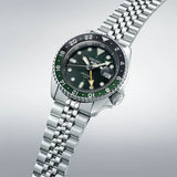 SEIKO 5 GMT - sporty autonmatic stålklokke - vanntett 100M - grønn tallskive - dato SSK035K1