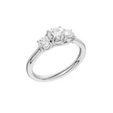 Trestensring 2,00 ct F/VS – 9K hvitt gull, sett skrått forfra