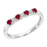 Ring i Hvitt Gull (585), 0,01 ct TW/SI Diamanter og Rubiner – Diamanthuset