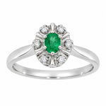 Diana Diamantring med smaragd i hvitt gull, 0.03CT TWSI – sett forfra – Diamanthuset