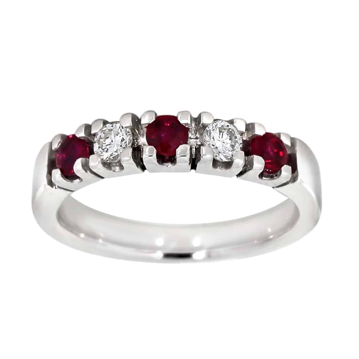 Diamantring 0.20ct TW/SI med rubin i hvitt gull - Diamanthuset