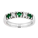 Diamantring 0.20ct TW/SI med smaragd i hvitt gull - Diamanthuset