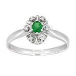 Diana Diamantring med smaragd i hvitt gull, 0.03CT TWSI - Diamanthuset